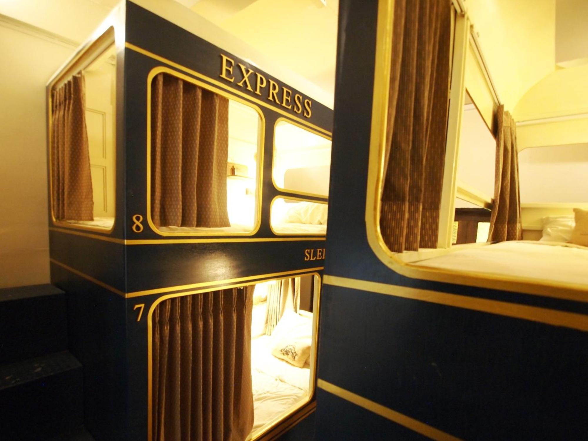 Niras Bankoc Hostel Bangkok Bagian luar foto