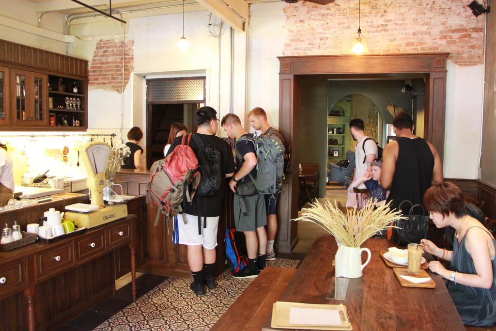 Niras Bankoc Hostel Bangkok Bagian luar foto