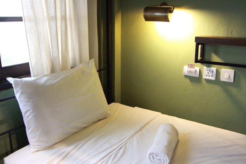Niras Bankoc Hostel Bangkok Bagian luar foto