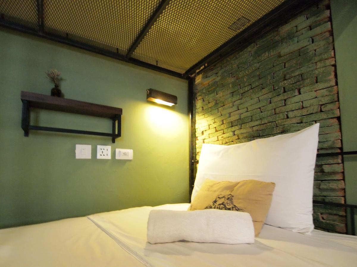Niras Bankoc Hostel Bangkok Bagian luar foto